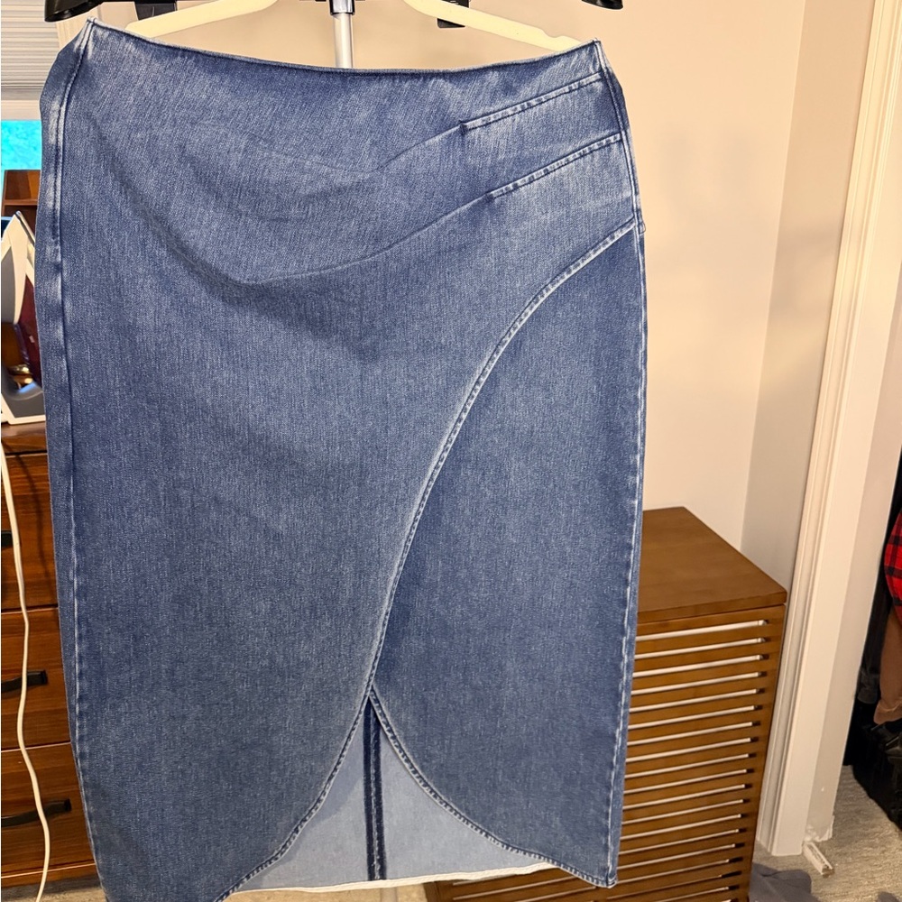 HALARA Denim Tulip Pencil Skirt - Blue
